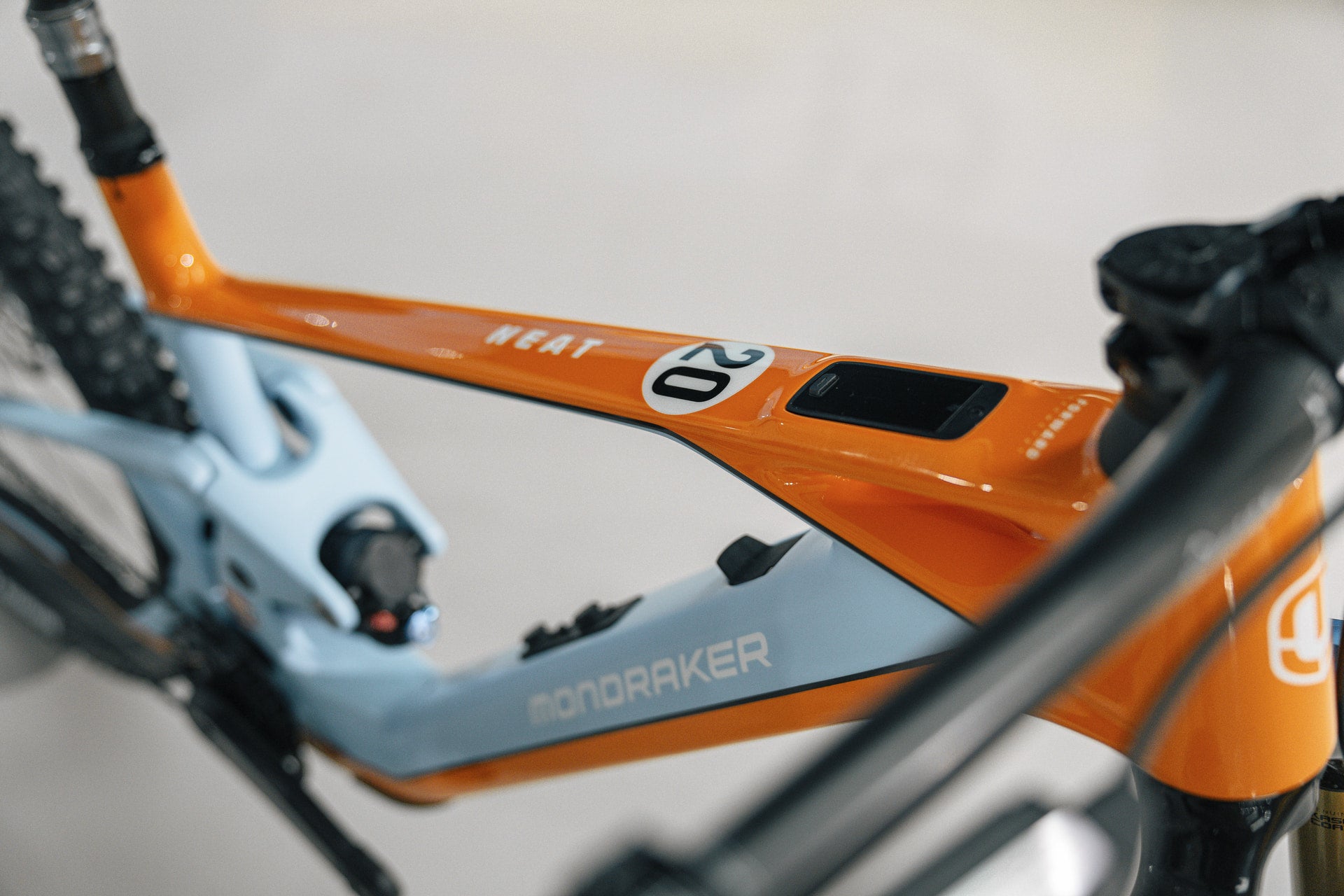 Stealth Air Full Carbon